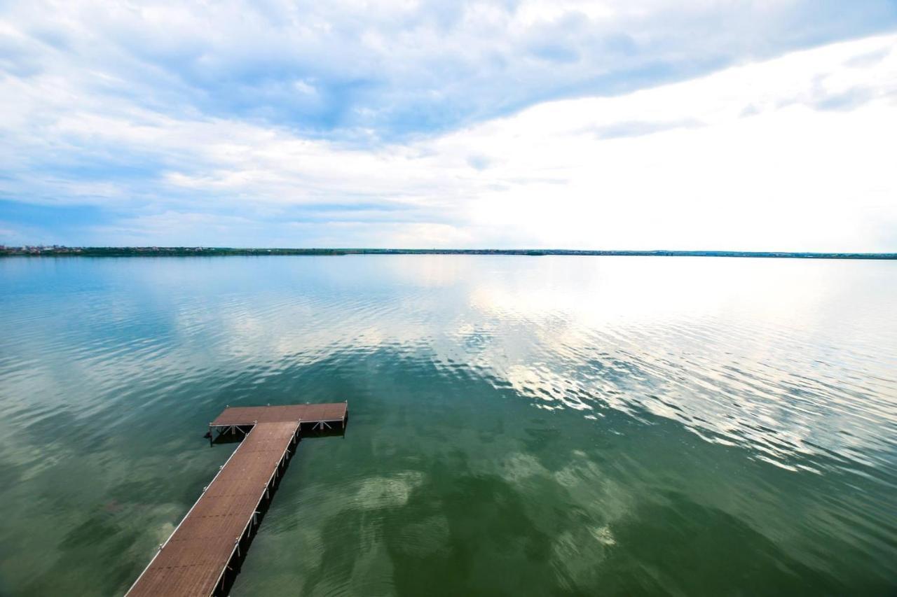 Lakeside Studio Mamaia Central Εξωτερικό φωτογραφία